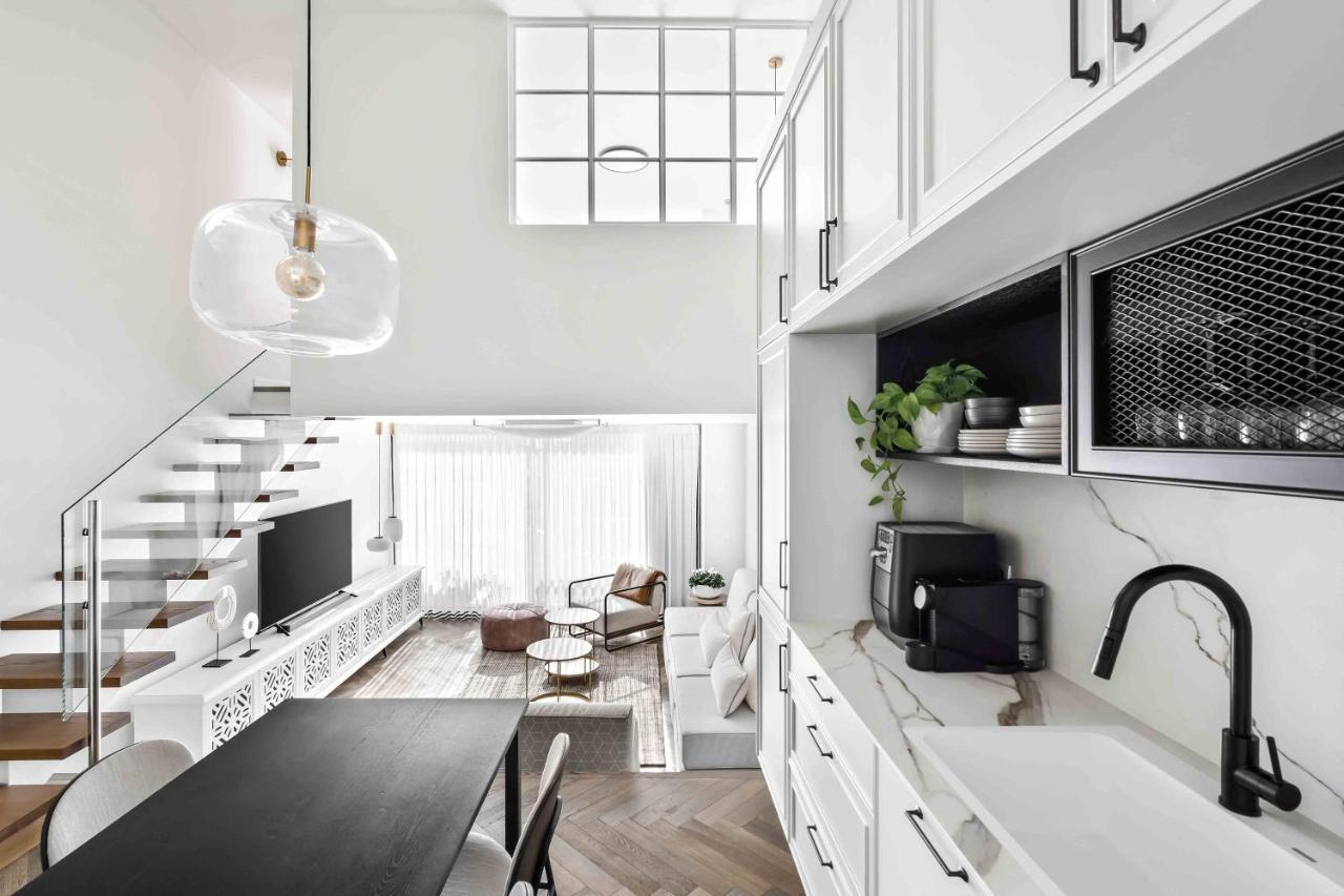 Elegant Duplex With Parking By Beachfront Stay Herzelia 외부 사진